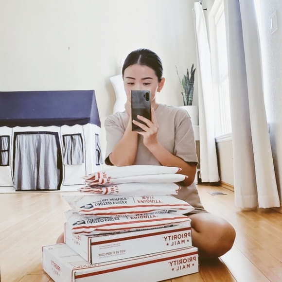 Hi 👋  I'm Maggie 🙂 - Picture 2 of 2